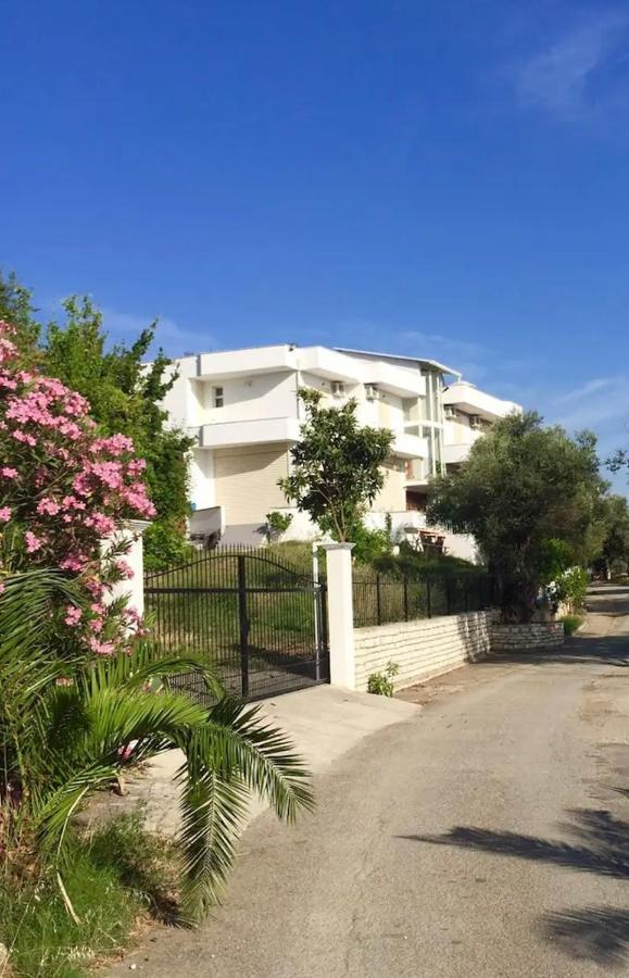 Qerana'S Rooms: Corner Of Nature Golem  Bagian luar foto