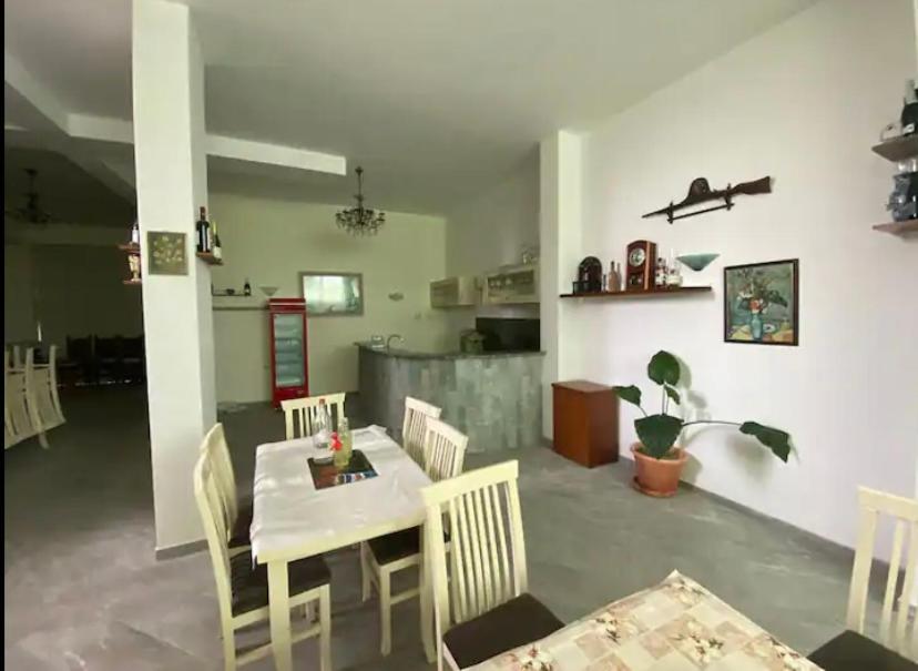 Qerana'S Rooms: Corner Of Nature Golem  Bagian luar foto